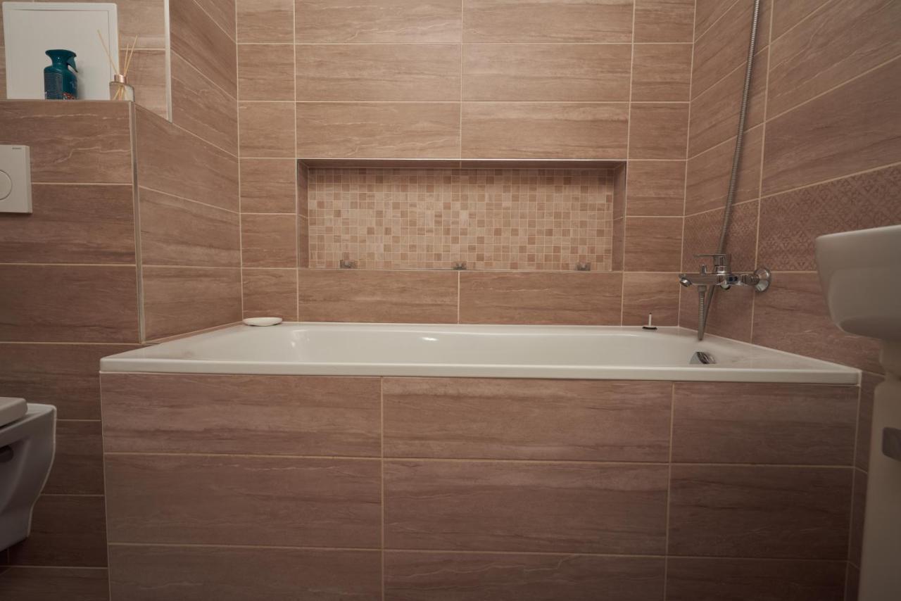 Apartman A&M Banská Bystrica Dış mekan fotoğraf